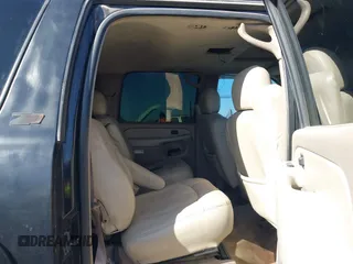 2002 Chevrolet Suburban LT with VIN 3GNFK16Z02G335992, listed as a IAAI auction lot 41831565 with 267,849 mi miles. Bid and sale history available at carsss.com. Image 8.