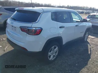 2023 Jeep Compass Sport z VIN 3C4NJDANXPT546354, wystawiony jako IAAI lot #41220246 z przebiegiem 32 506 mil mil oraz . Historia ofert i sprzedaży dostępna na DreamBid. Obrazek 4.
