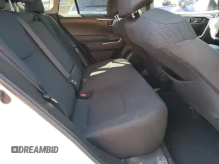 2023 Toyota RAV4 LE z VIN 2T3G1RFV6PC329344, wystawiony jako Copart lot #52164075 z przebiegiem Nie podano mil oraz Szkoda całkowita • Salvage title. Historia ofert i sprzedaży dostępna na DreamBid. Obrazek 12.