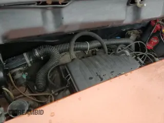 1975 Porsche 914 z VIN 4752911065, wystawiony jako Copart lot #83853534 z przebiegiem 28 937 mil mil oraz Szkoda całkowita • Salvage title. Historia ofert i sprzedaży dostępna na DreamBid. Obrazek 14.
