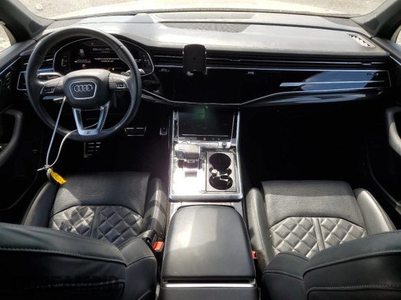 2020 Audi SQ7 z VIN WA1VWAF75LD012621, wystawiony jako Copart lot #52307834 z przebiegiem 43 473 mil mil oraz . Historia ofert i sprzedaży dostępna na DreamBid. Obrazek 8.