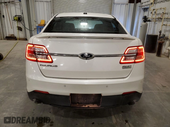 2015 Ford Taurus SHO z VIN 1FAHP2KT1FG157026, wystawiony jako Copart lot #52846065 z przebiegiem 125 107 mil mil oraz Szkoda całkowita • Salvage title. Historia ofert i sprzedaży dostępna na DreamBid. Obrazek 6.