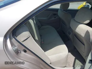 2009 Toyota Camry z VIN 4T4BE46K29R070469, wystawiony jako IAAI lot #42221980 z przebiegiem 136 966 mil mil oraz . Historia ofert i sprzedaży dostępna na DreamBid. Obrazek 8.