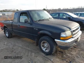 1999 Ford Ranger XLT with VIN 1FTYR14X0XPB77848, listed as a IAAI auction lot 41521029 with 139,595 mi miles. Bid and sale history available at carsss.com. Image 1.