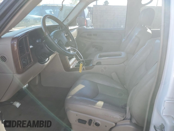 2006 GMC Sierra 1500 SLE1 z VIN 2GTEC13TX61204438, wystawiony jako Copart lot #84847074 z przebiegiem 143 518 mil mil oraz Szkoda całkowita • Salvage title. Historia ofert i sprzedaży dostępna na DreamBid. Obrazek 7.