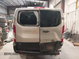 2020 Ford Transit Passenger XL z VIN 1FBAX2Y87LKB00485, wystawiony jako IAAI lot #42188056 z przebiegiem 52 144 mil mil oraz . Historia ofert i sprzedaży dostępna na DreamBid. Obrazek 16.