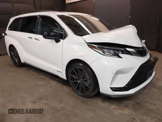 2021 Toyota Sienna XSE z VIN 5TDDSKFC2MS020455, wystawiony jako IAAI lot #42429208 z przebiegiem 49 468 mil mil oraz . Historia ofert i sprzedaży dostępna na DreamBid. Obrazek 1.