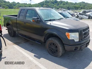 2010 Ford F-150 XL z VIN 1FTFX1EV1AKB05829, wystawiony jako IAAI lot #42680405 z przebiegiem 202 818 mil mil oraz . Historia ofert i sprzedaży dostępna na DreamBid. Obrazek 1.