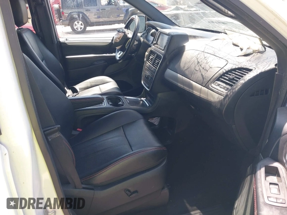 2020 Dodge Grand Caravan GT with VIN 2C4RDGEG5LR186154, listed as a IAAI auction lot 41998125 with 82,818 mi miles and . Bid and sale history available at DreamBid. Image 5.