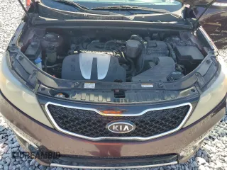 2011 Kia Sorento SX z VIN 5XYKW4A29BG127342, wystawiony jako Copart lot #57291455 z przebiegiem 291 922 mil mil oraz Czysty tytuł • Clean title. Historia ofert i sprzedaży dostępna na DreamBid. Obrazek 12.