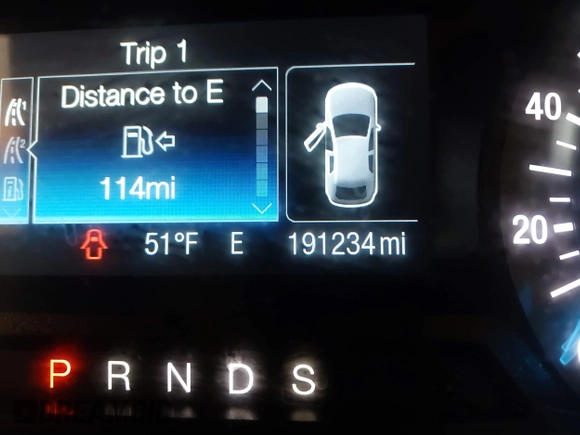 2014 Ford Fusion SE with VIN 3FA6P0H70ER271323, listed as a IAAI auction lot 41890164 with 191,234 mi miles. Bid and sale history available at carsss.com. Image 14.