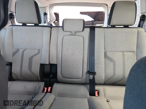 2015 Ford Transit Connect XLT z VIN NM0GE9F7XF1201008, wystawiony jako Copart lot #64605775 z przebiegiem 161 212 mil mil oraz Szkoda całkowita • Salvage title. Historia ofert i sprzedaży dostępna na DreamBid. Obrazek 10.