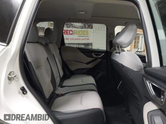 2019 Subaru Forester Premium with VIN JF2SKAGC3KH423315, listed as a IAAI auction lot 41216364 with 105,019 mi miles. Bid and sale history available at carsss.com. Image 8.