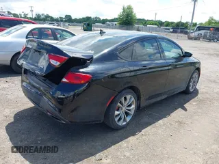 2015 Chrysler 200 S z VIN 1C3CCCBG0FN619746, wystawiony jako IAAI lot #42256667 z przebiegiem 210 572 mil mil oraz . Historia ofert i sprzedaży dostępna na DreamBid. Obrazek 4.