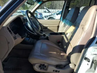2000 Mercury Mountaineer with VIN 4M2ZU66P7YUJ00713, listed as a Copart auction lot 87246864 with 240,733 mi miles and Clean Title. Bid and sale history available at carsss.com. Image 7.