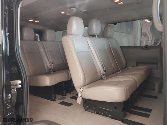 2017 Nissan NV Passenger SL with VIN 5BZAF0AA7HN851026, listed as a IAAI auction lot 41288751 with 81,442 mi miles. Bid and sale history available at carsss.com. Image 8.