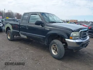 2003 Ford Super Duty F-250 XL with VIN 1FTNX21L13ED47852, listed as a IAAI auction lot 41973504 with 241,485 mi miles. Bid and sale history available at carsss.com. Image 1.
