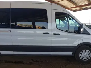 2024 Ford Transit Passenger XL z VIN 1FBAX2CG2RKA75017, wystawiony jako IAAI lot #42463080 z przebiegiem 20 185 mil mil oraz . Historia ofert i sprzedaży dostępna na DreamBid. Obrazek 13.