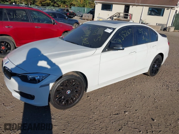 2014 BMW 3 Series 320i xDrive with VIN WBA3C3G51ENR25045, listed as a IAAI auction lot 40615577 with 150,046 mi miles. Bid and sale history available at carsss.com. Image 16.