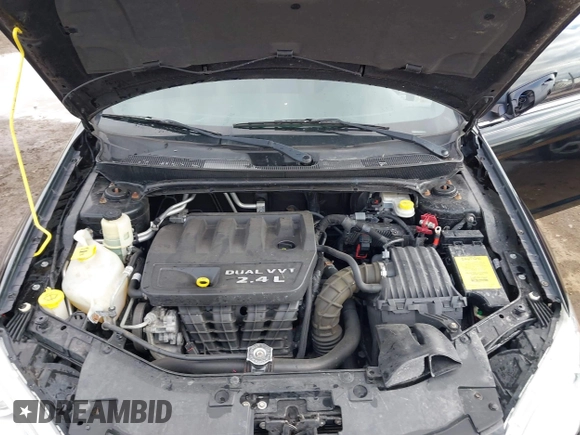 2014 Chrysler 200 Touring with VIN 1C3CCBBB0EN118983, listed as a IAAI auction lot 41924484 with 120,002 mi miles. Bid and sale history available at carsss.com. Image 10.