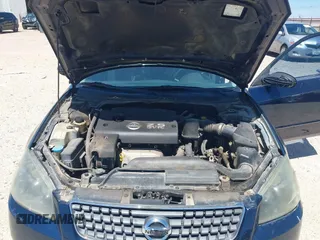 2006 Nissan Altima 2.5 with VIN 1N4AL11D16N442211, listed as a IAAI auction lot 42060046 with 164,950 mi miles. Bid and sale history available at carsss.com. Image 10.