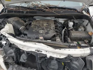 2018 Toyota Sequoia SR5 with VIN 5TDZY5G14JS071471, listed as a Copart auction lot 44165055 with 121,063 mi miles and Salvage Title. Bid and sale history available at carsss.com. Image 13.
