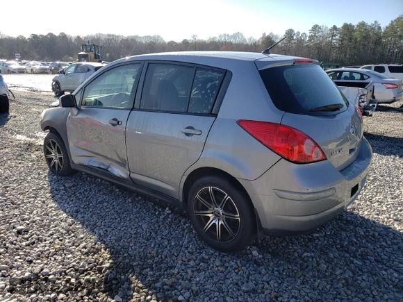 2010 Nissan Versa 1.8 SL with VIN 3N1BC1CPXAL452642, listed as a Copart auction lot 48293175 with 139,716 mi miles and Salvage Title. Bid and sale history available at carsss.com. Image 2.