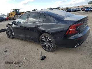 2019 Volvo S60 R-Design with VIN 7JR102FM7KG007243, listed as a Copart auction lot 71583823 with 30,555 mi miles. Bid and sale history available at carsss.com. Image 2.