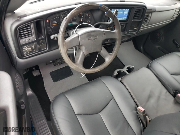 2003 Chevrolet Silverado 1500 with VIN 1GCEC14X33Z295122, listed as a Copart auction lot 43054455 with 210,293 mi miles and Clean Title. Bid and sale history available at carsss.com. Image 8.