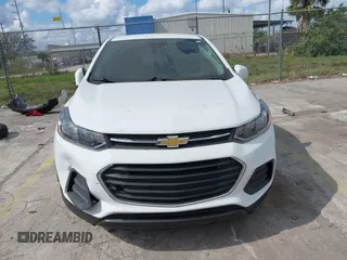 2021 Chevrolet Trax LS with VIN KL7CJKSB2MB323395, listed as a IAAI auction lot 41548740 with 85,999 mi miles. Bid and sale history available at carsss.com. Image 12.