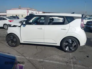 2023 Kia Soul GT-Line with VIN KNDJ53AU4P7852202, listed as a IAAI auction lot 41437691 with 32,445 mi miles. Bid and sale history available at carsss.com. Image 14.