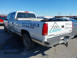 1999 GMC Sierra 3500 z VIN 1GTGC33R4XF094778, wystawiony jako IAAI lot #41229630 z przebiegiem 199 345 mil mil oraz . Historia ofert i sprzedaży dostępna na DreamBid. Obrazek 3.