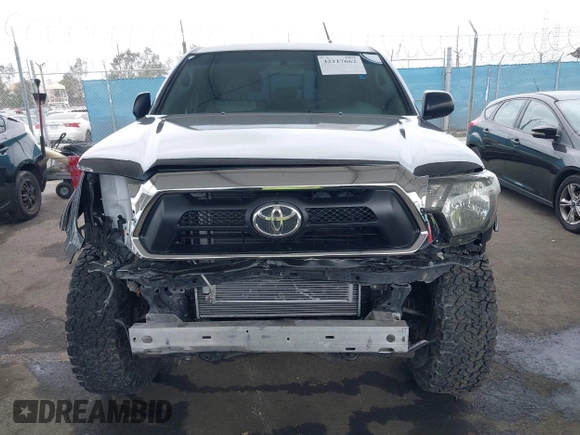 2015 Toyota Tacoma with VIN 3TMLU4EN8FM167337, listed as a IAAI auction lot 42117662 with 60,929 mi miles. Bid and sale history available at carsss.com. Image 12.