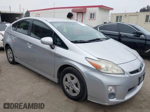 2010 Toyota Prius II z VIN JTDKN3DU0A5204746, wystawiony jako IAAI lot #42499294 z przebiegiem 254 114 mil mil oraz . Historia ofert i sprzedaży dostępna na DreamBid. Obrazek 1.