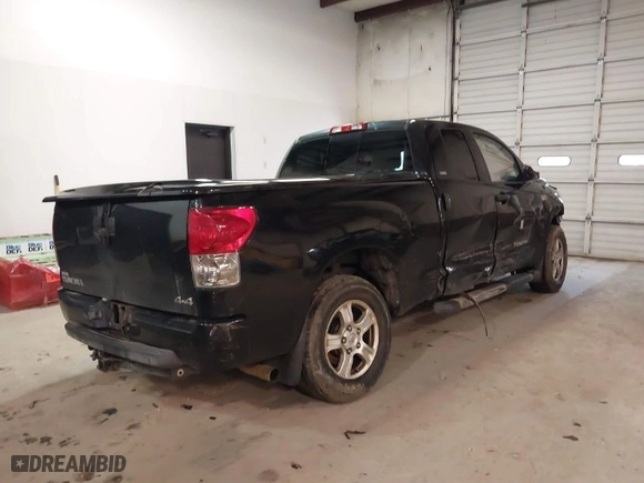 2007 Toyota Tundra SR5 with VIN 5TFBV54107X007994, listed as a IAAI auction lot 41581644 with 236,267 mi miles. Bid and sale history available at carsss.com. Image 4.