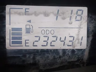 2008 Toyota Yaris z VIN JTDBT923884038527, wystawiony jako IAAI lot #42059011 z przebiegiem 232 431 mil mil oraz . Historia ofert i sprzedaży dostępna na DreamBid. Obrazek 15.