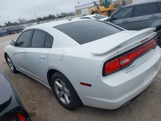 2013 Dodge Charger SXT Plus with VIN 2C3CDXHGXDH537220, listed as a IAAI auction lot 41905479 with 140,075 mi miles. Bid and sale history available at carsss.com. Image 14.
