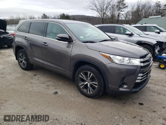 2017 Toyota Highlander LE with VIN 5TDBZRFH5HS375505, listed as a Copart auction lot 47137925 with 84,884 mi miles and Salvage title. Bid and sale history available at DreamBid. Image 4.