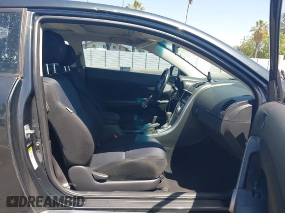 2010 Scion tC z VIN JTKDE3B71A0313857, wystawiony jako IAAI lot #42193489 z przebiegiem 132 884 mil mil oraz . Historia ofert i sprzedaży dostępna na DreamBid. Obrazek 5.