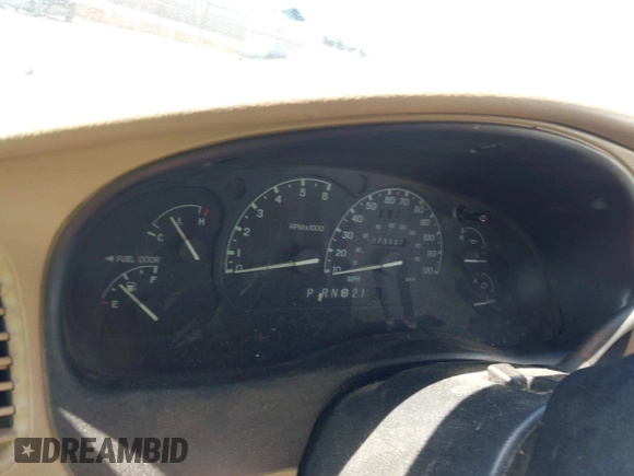 2000 Ford Explorer XLT with VIN 1FMZU63E0YZC65266, listed as a IAAI auction lot 42004786 with 273,397 mi miles and . Bid and sale history available at DreamBid. Image 7.