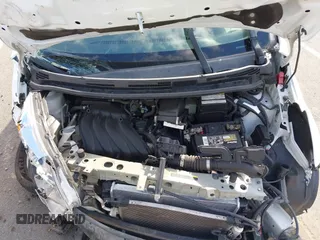 2016 Nissan Note S z VIN 3N1CE2CP0GL384560, wystawiony jako IAAI lot #41816395 z przebiegiem 96 941 mil mil oraz . Historia ofert i sprzedaży dostępna na DreamBid. Obrazek 10.
