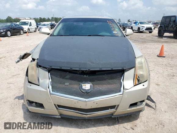 2009 Cadillac CTS RWD w/1SB with VIN 1G6DU57VX90161038, listed as a Copart auction lot 54638235 with 172,388 mi miles and Clean Title. Bid and sale history available at carsss.com. Image 5.