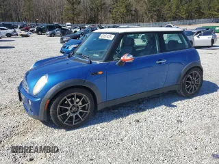 2006 MINI Hardtop z VIN WMWRC33536TK73980, wystawiony jako Copart lot #45851425 z przebiegiem 206 982 mil mil oraz Czysty tytuł • Clean title. Historia ofert i sprzedaży dostępna na DreamBid. Obrazek 1.