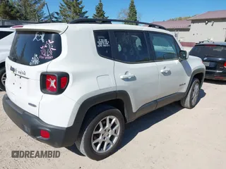 2020 Jeep Renegade Latitude with VIN ZACNJBBB1LPL21425, listed as a IAAI auction lot 42228722 with 78,334 mi miles and . Bid and sale history available at DreamBid. Image 4.