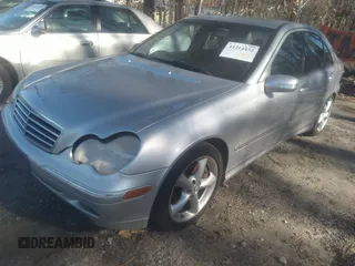 2005 Mercedes-Benz C 320 с VIN WDBRF64J85F666828, выставлен на аукционе IAAI как лот 41214432 с пробегом 269 425 миль миль и . История ставок и продаж доступна на DreamBid. Изображение 2.