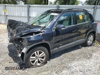 2017 Volkswagen Tiguan S with VIN WVGBV7AXXHK035526, listed as a Copart auction lot 48862055 with 89,558 mi miles and Clean Title. Bid and sale history available at DreamBid. Image 1.