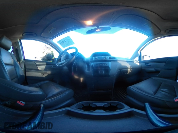 2013 Honda Odyssey EX-L with VIN 5FNRL5H64DB034860, listed as a IAAI auction lot 42013204 with 104,314 mi miles and . Bid and sale history available at carsss.com. Image 18.