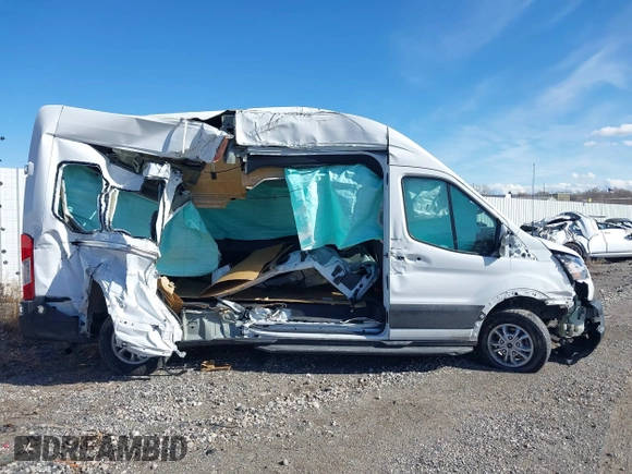 2024 Ford Transit Passenger XL with VIN 1FBAX2X85RKA46890, listed as a IAAI auction lot 41648977 with 20,637 mi miles and . Bid and sale history available at DreamBid. Image 13.