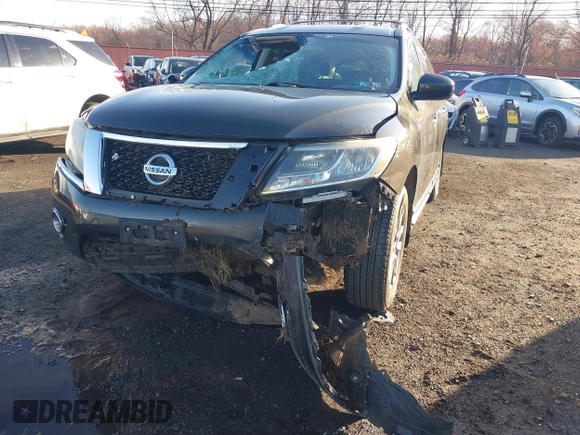 2015 Nissan Pathfinder Platinum z VIN 5N1AR2MM4FC612742, wystawiony jako IAAI lot #41828365 z przebiegiem 132 658 mil mil oraz . Historia ofert i sprzedaży dostępna na DreamBid. Obrazek 6.