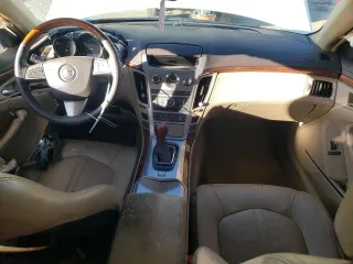 2008 Cadillac CTS RWD z VIN 1G6DV57V080206709, wystawiony jako Copart lot #46721445 z przebiegiem Nie podano mil oraz Szkoda całkowita • Salvage title. Historia ofert i sprzedaży dostępna na DreamBid. Obrazek 8.